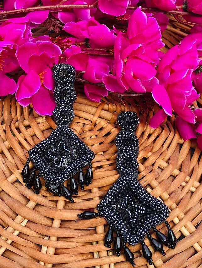 Tribal Handmade- Dangling Black Earings