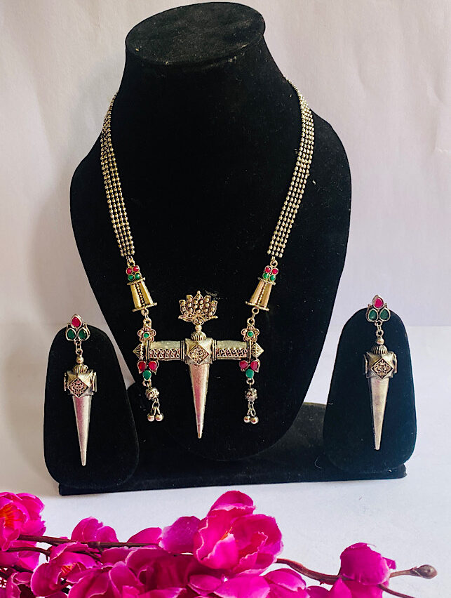 The Tribal Sheild – LONG NECKLACE