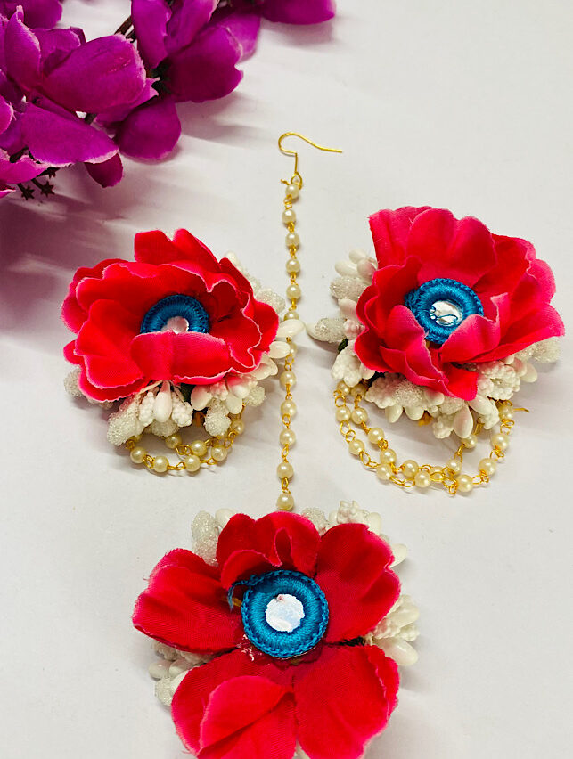 Shakuntala’s Floral – Amanat Earings & Mangtikka Set
