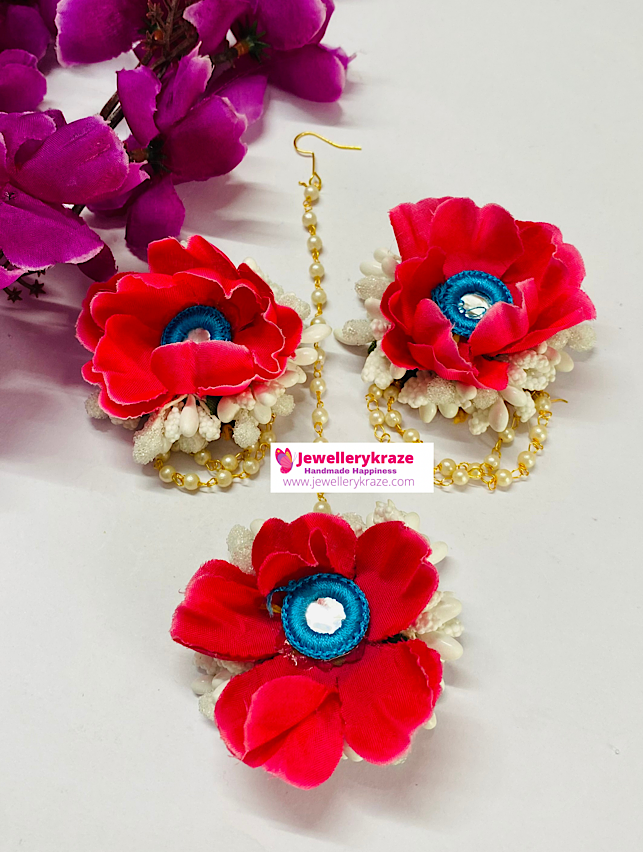 Shakuntala’s Floral – Amanat Earings & Mangtikka Set