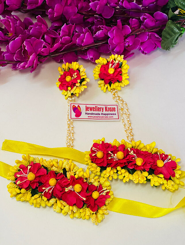 Shakuntala’s Floral – Heavenly Red FloraL Hathphools