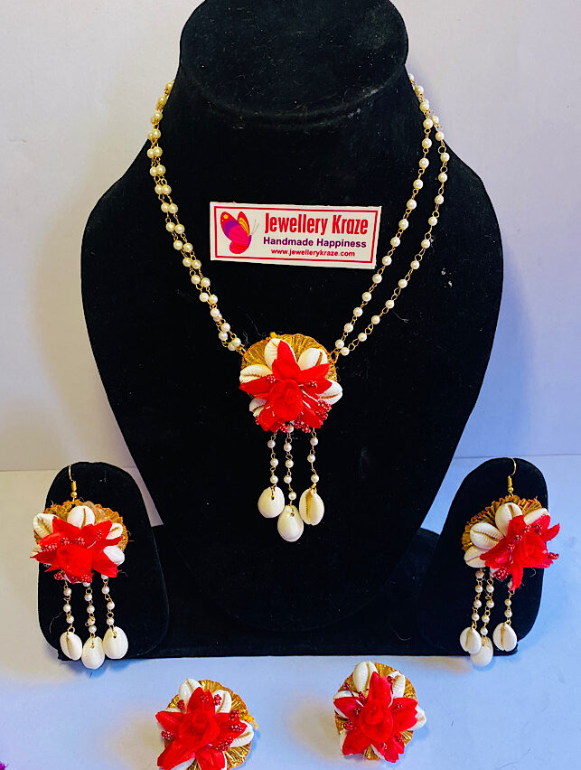Shakuntala’s Floral – Red Cowri Floral Set