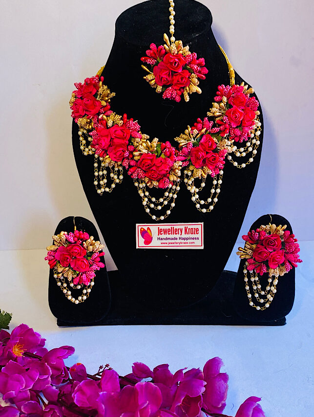 Shakuntala’s Floral – Exotic Red Gold Floral Set