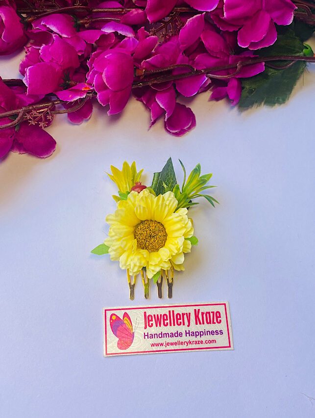 Shakuntala’s Floral – Yellow Sunflower Comb
