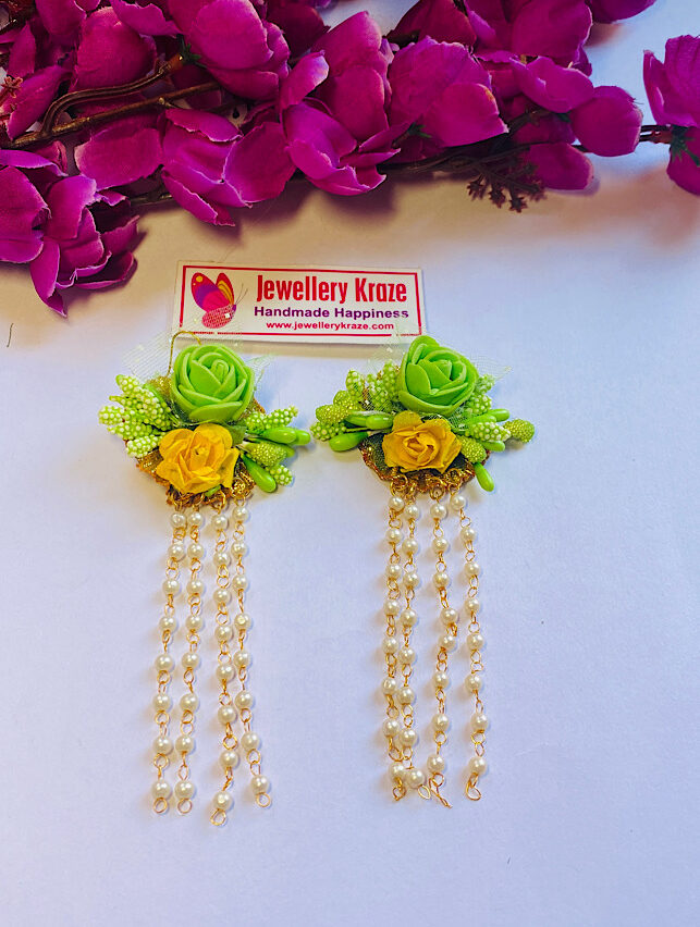 Shakuntala’s Floral – Preety Green Hanging Earings Set