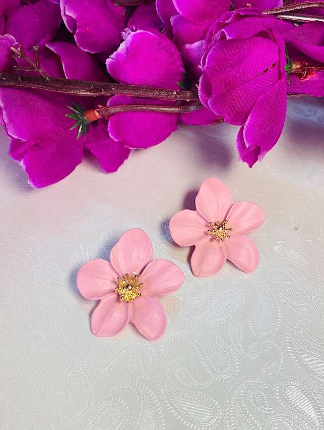 Funky Fashion – Floral Clay Earings Baby Pink