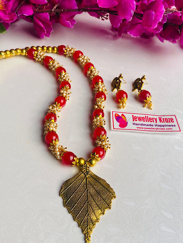 Tribal Handmade – Gold Leaf Pendent Necklace Set