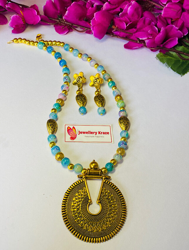 Tribal Handmade – Coral Gold Necklace Set