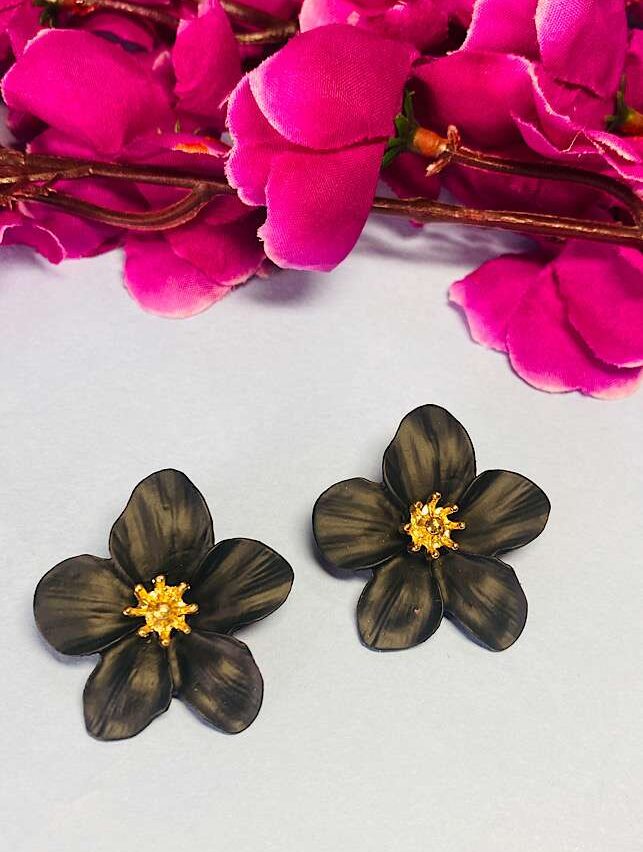Funky Fashion – Floral Clay Earings Black