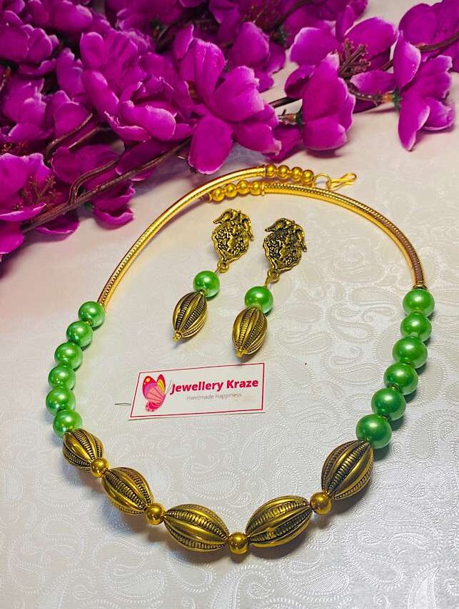 Tribal Handmade – Green Gold Dholki Bead Set