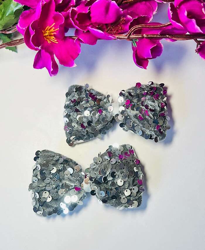 Bow Clips – Premium Sequin Bows Silver