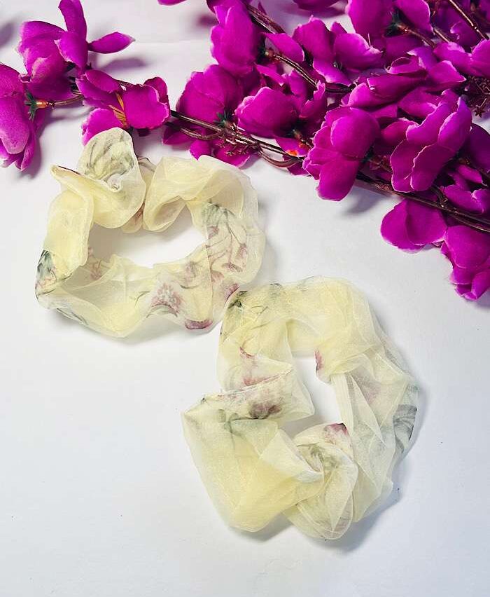 Scrunchies – Floral Blush Yellow