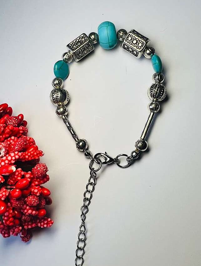 Funky Fashion – Torquoise Silver Charm Bracelet
