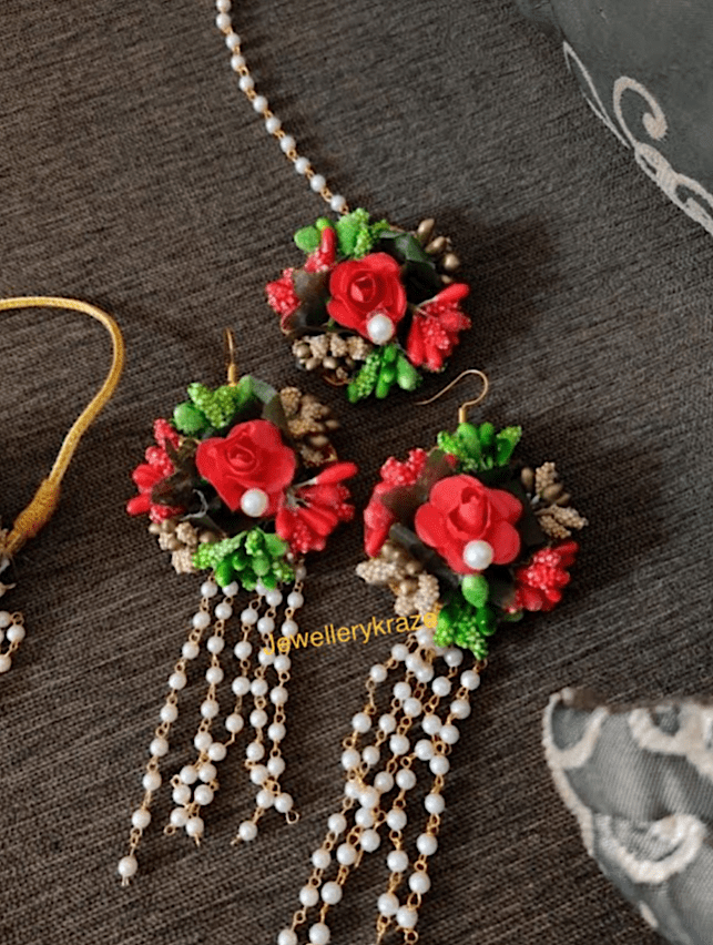 Shakuntala’s Floral – Red n Green Earings Set